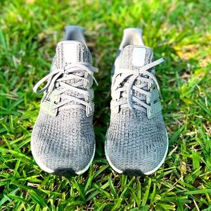 Men’s Adidas Ultra boost tennis shoes